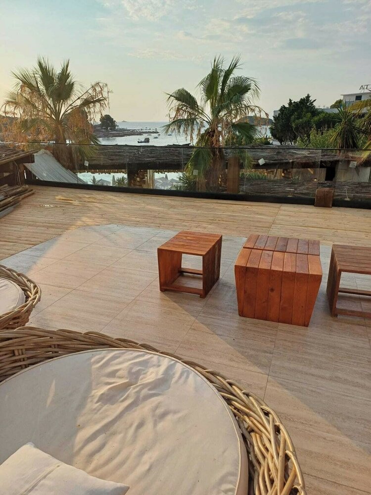 Фото Princi Potes Luxury Suites