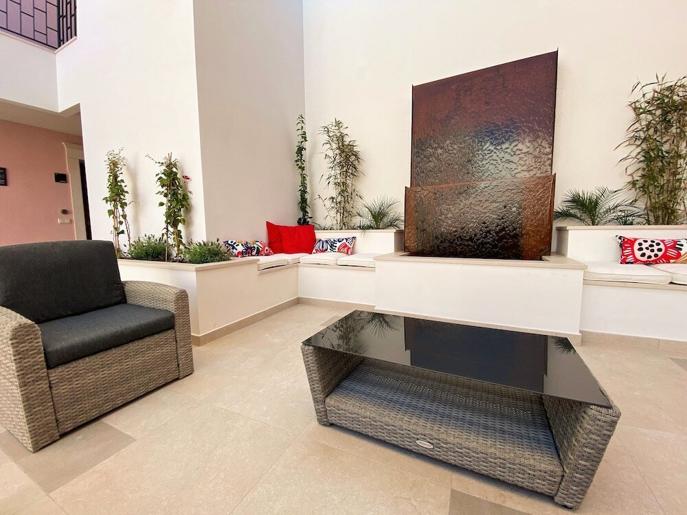 Фото Cardeal Suites & Apartments