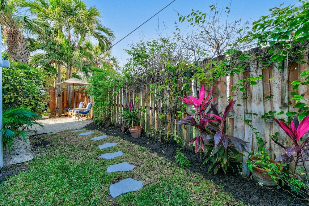 Фото Sunshine Shores Boutique Apartments