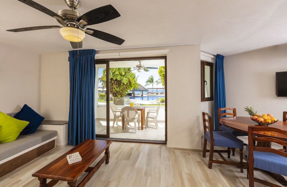 Фото Vista Vallarta All Suites on the Beach