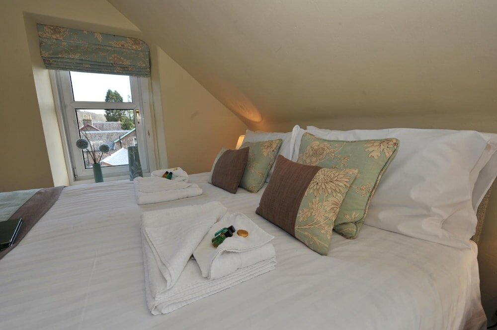 Фото Poppies Hotel