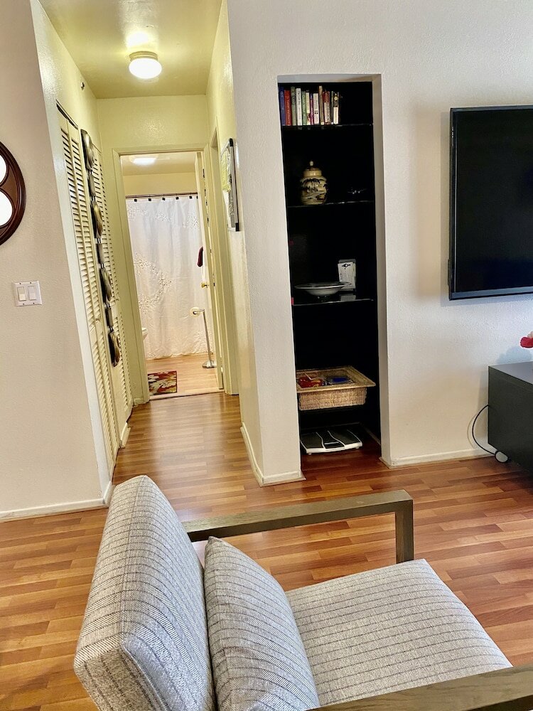 Фото Glendale Apartment Rental by Owner