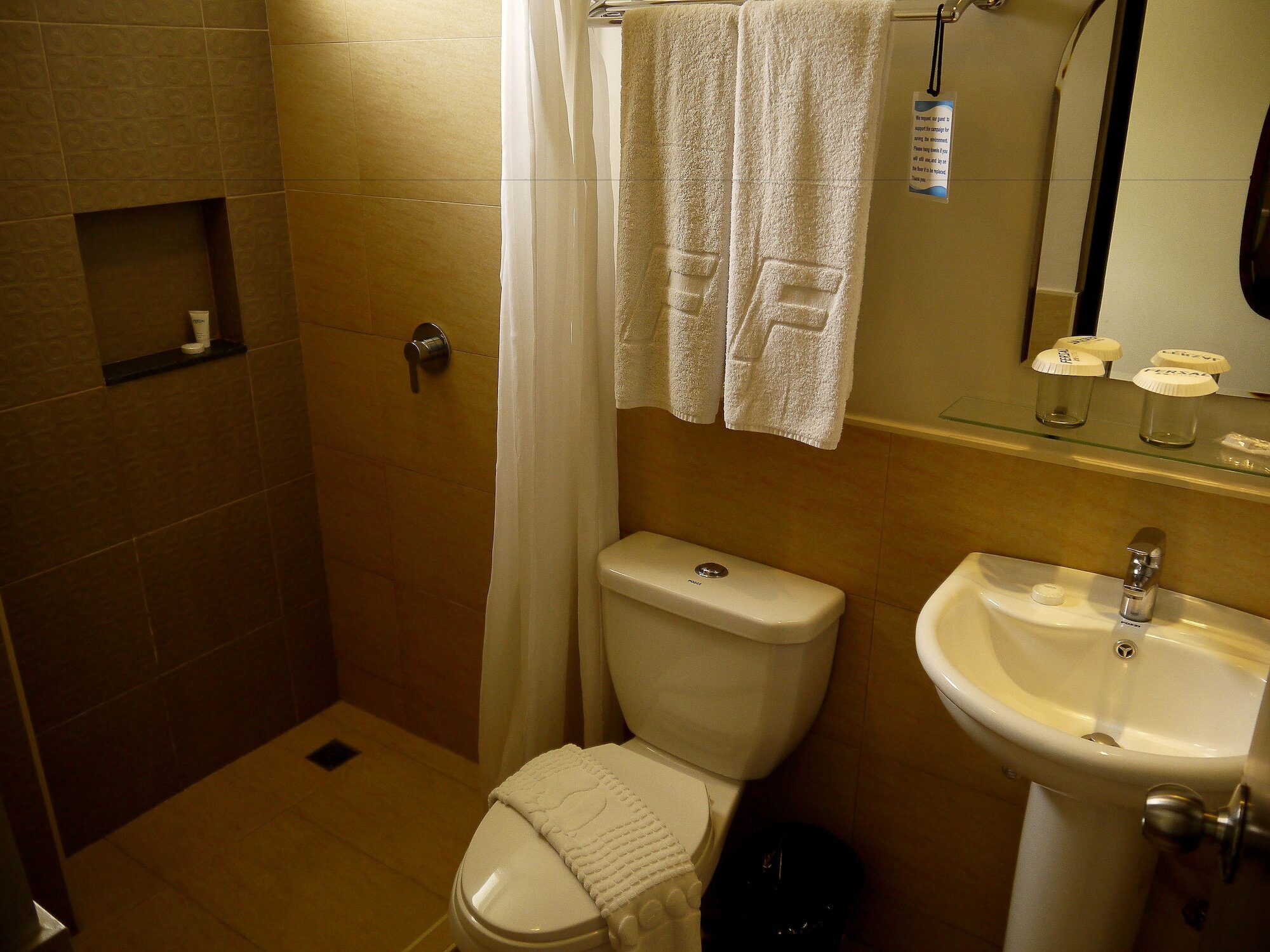 Фото Fersal Hotel Kalayaan