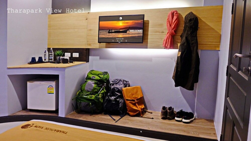 Фото Tharapark View Hotel