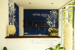 White at Sea Resort