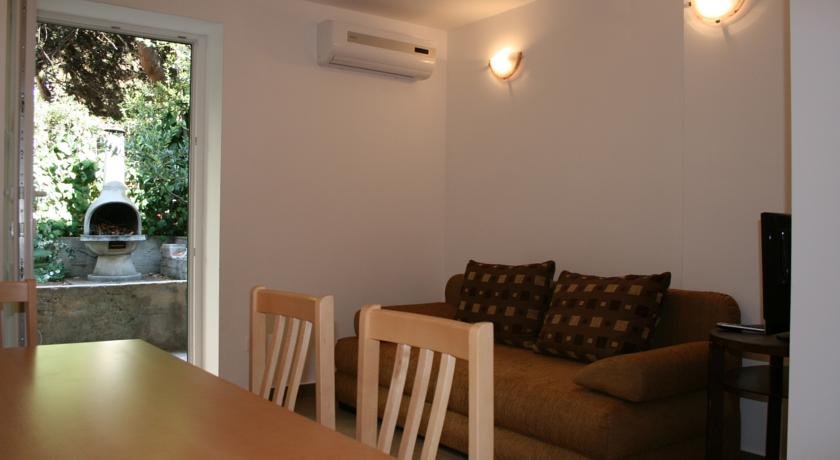 Фото Apartments Mrduljaš