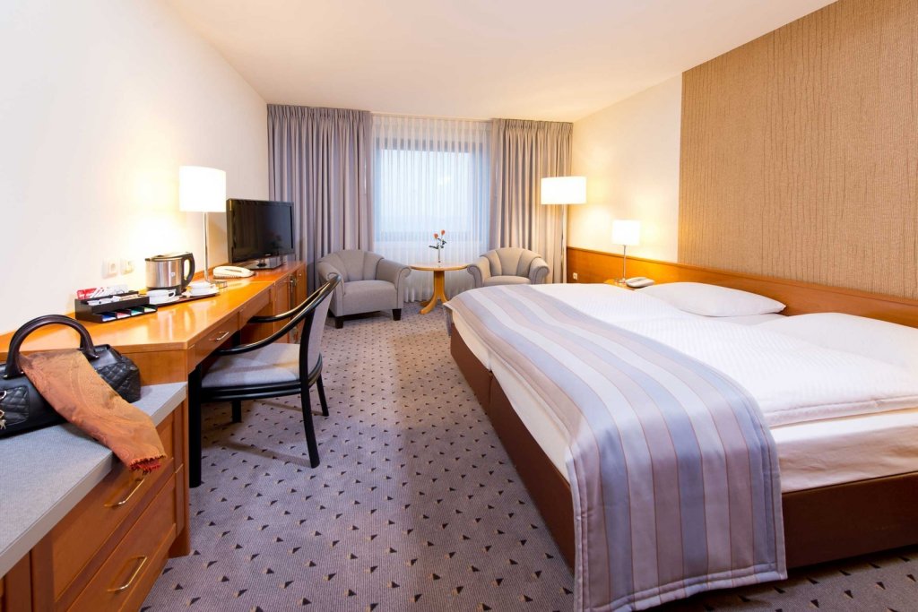 Фото Maritim Airport Hotel Hannover