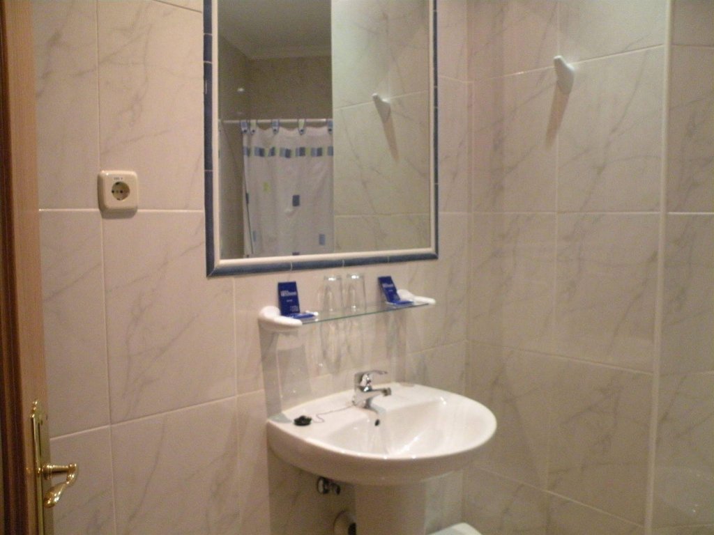 Фото Hostal Benamar