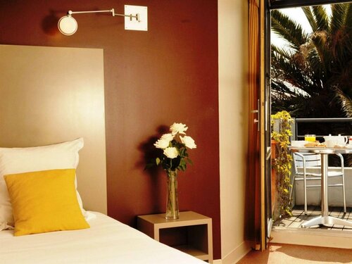 Гостиница Hotel Canal Aigues Mortes в Эг-Морте