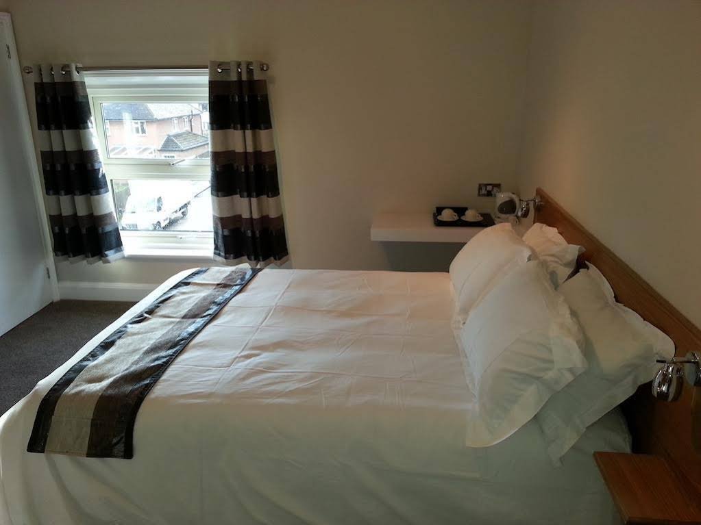 Фото The Hadley Hotel