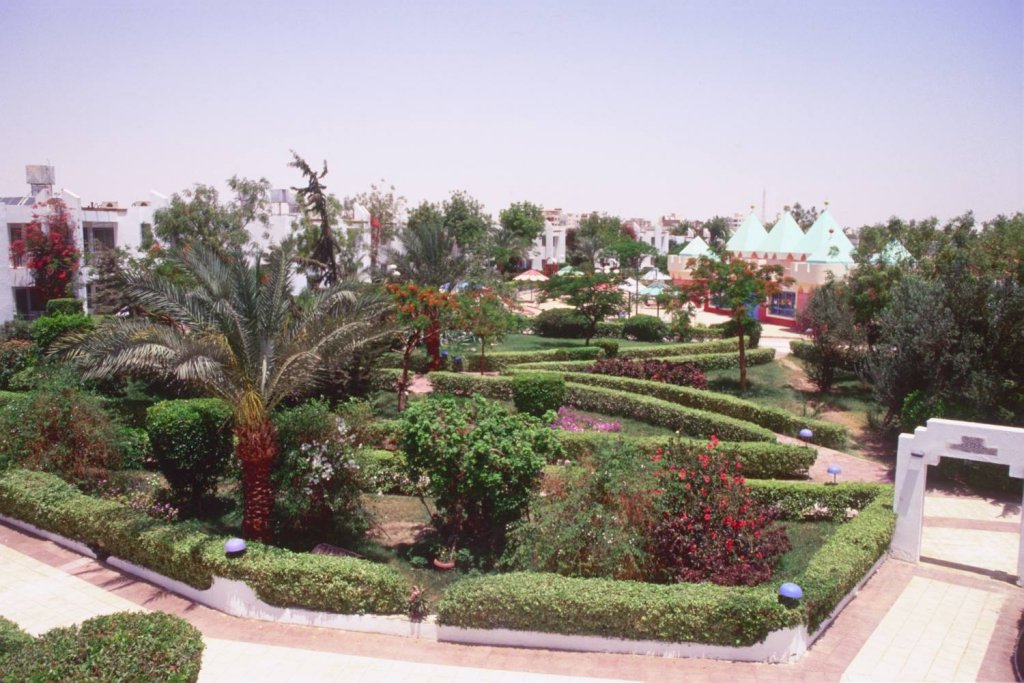 Фото Менавиль Резорт