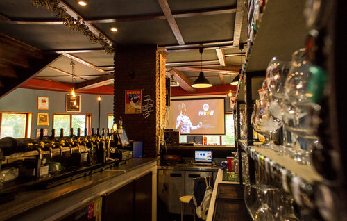 Bar, pub Svoi, Dmitrov, photo