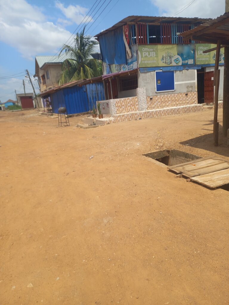 Bar, pub Officer's Pub, Earth, photo