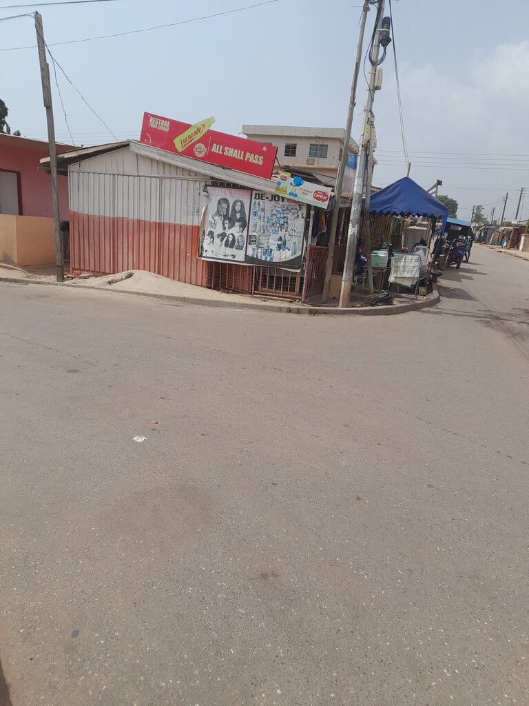 Grocery All shall pass, Accra, photo