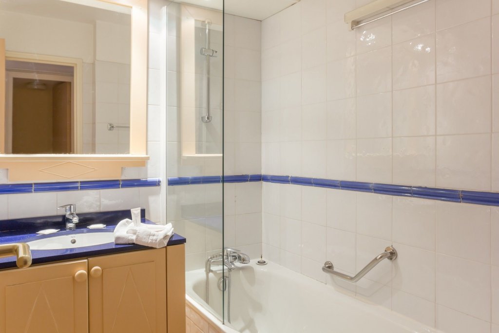 Фото Pierre & Vacances Residence Les Rivages du Parc - Menton