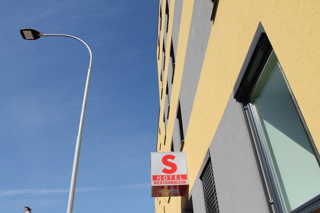 Фото S hotel