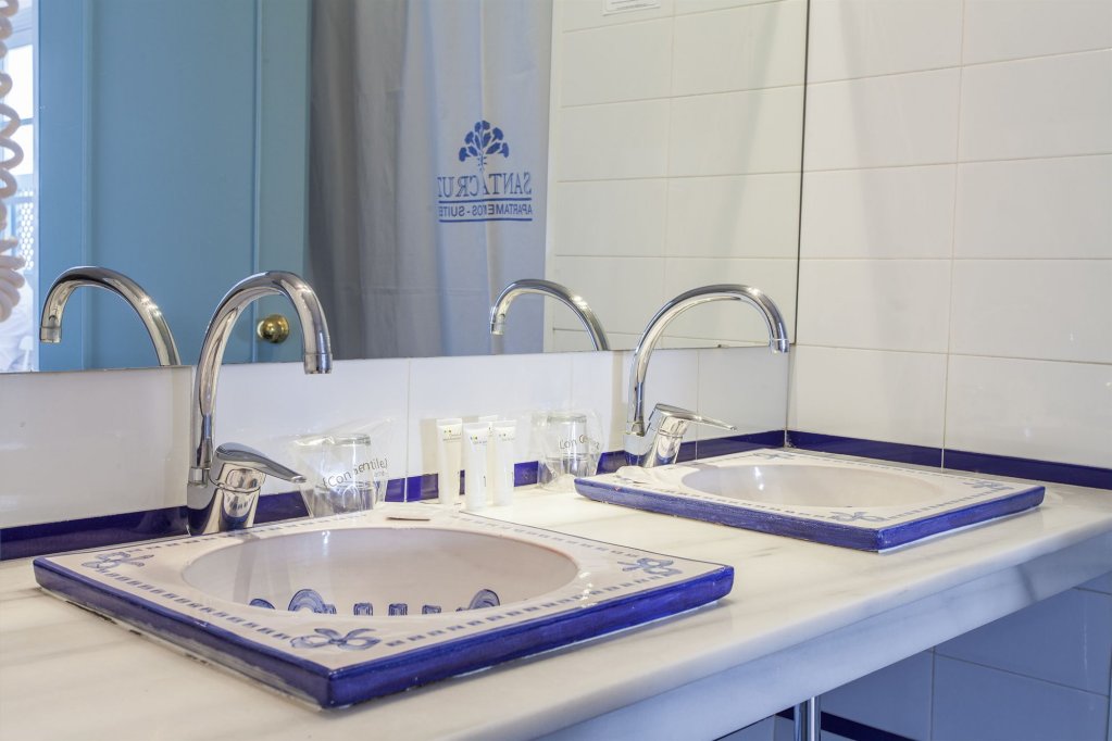 Фото Apartamentos Suites Santa Cruz