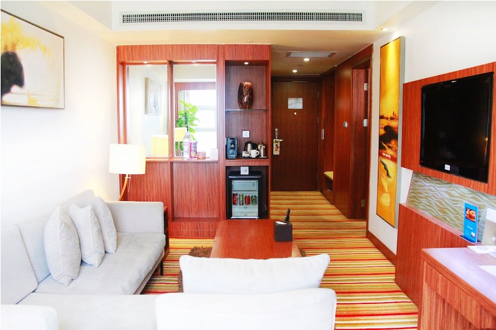 Фото Novotel Zhengzhou Convention Centre Hotel