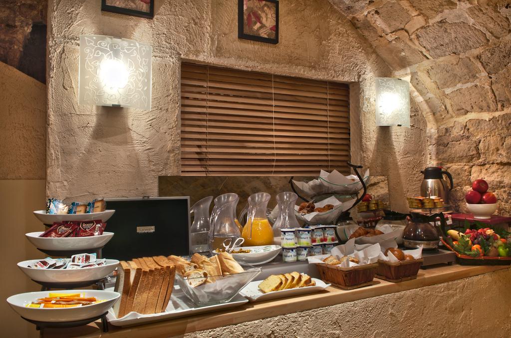 Фото Hôtel Romance Malesherbes