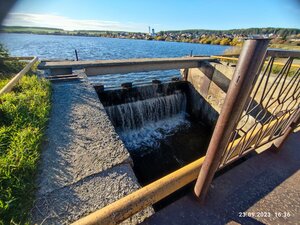 Сельская плотина (Sverdlovsk Region, Sysertskiy munitsipalny okrug, Sysert River), atracción