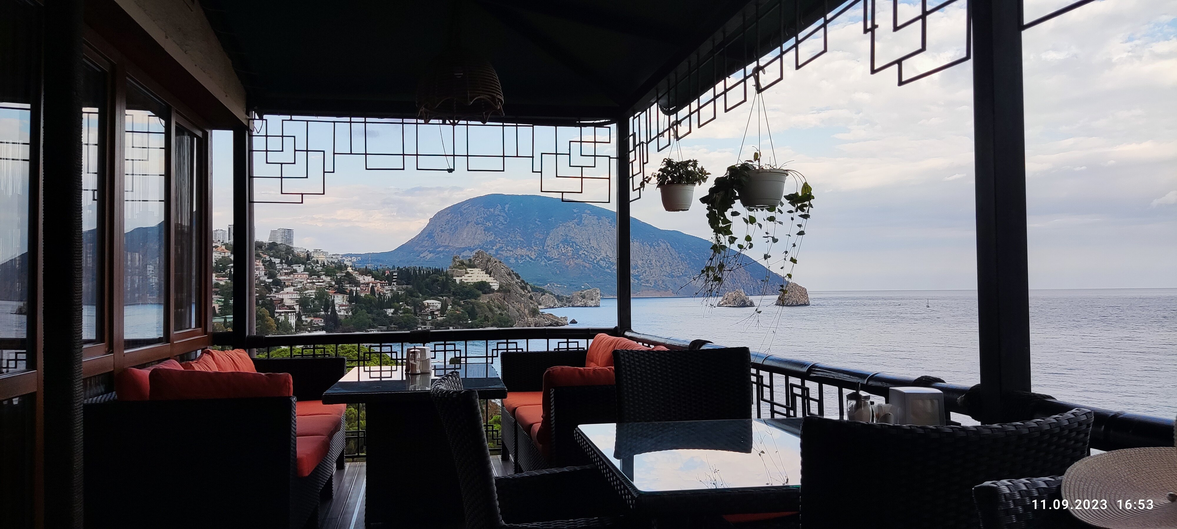 Фото Весёлый Хотэй