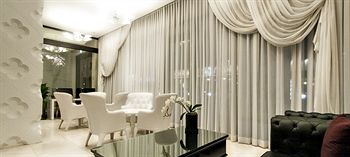 Фото Pharos Hotel