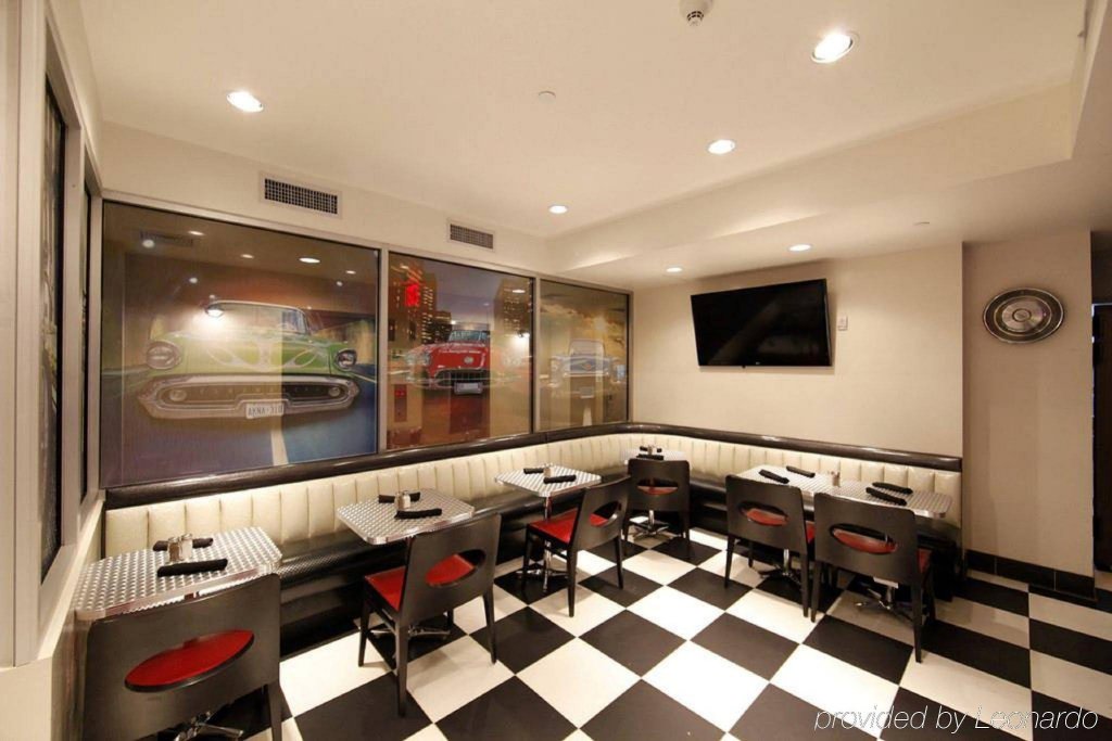 Фото Holiday Inn Nyc - Lower East Side, an Ihg Hotel