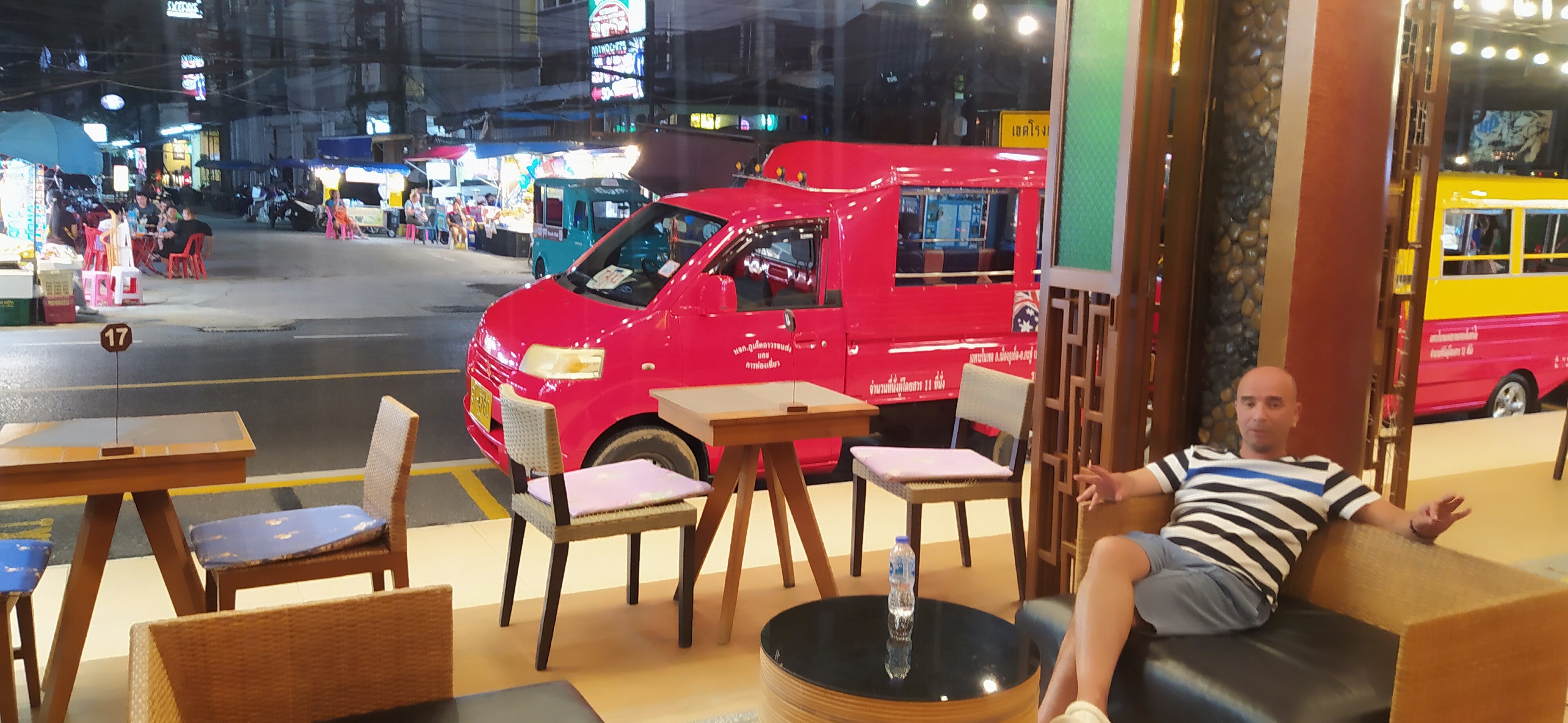 Фото Baan Karonburi Resort