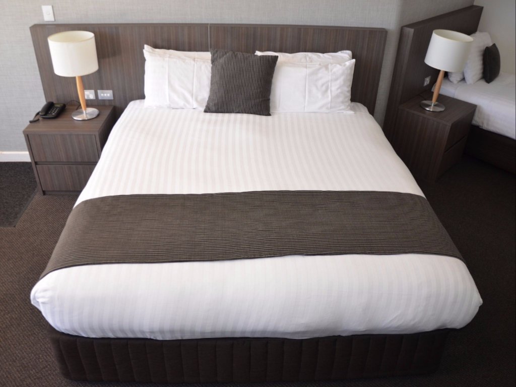 Фото The Lakes Resort Hotel