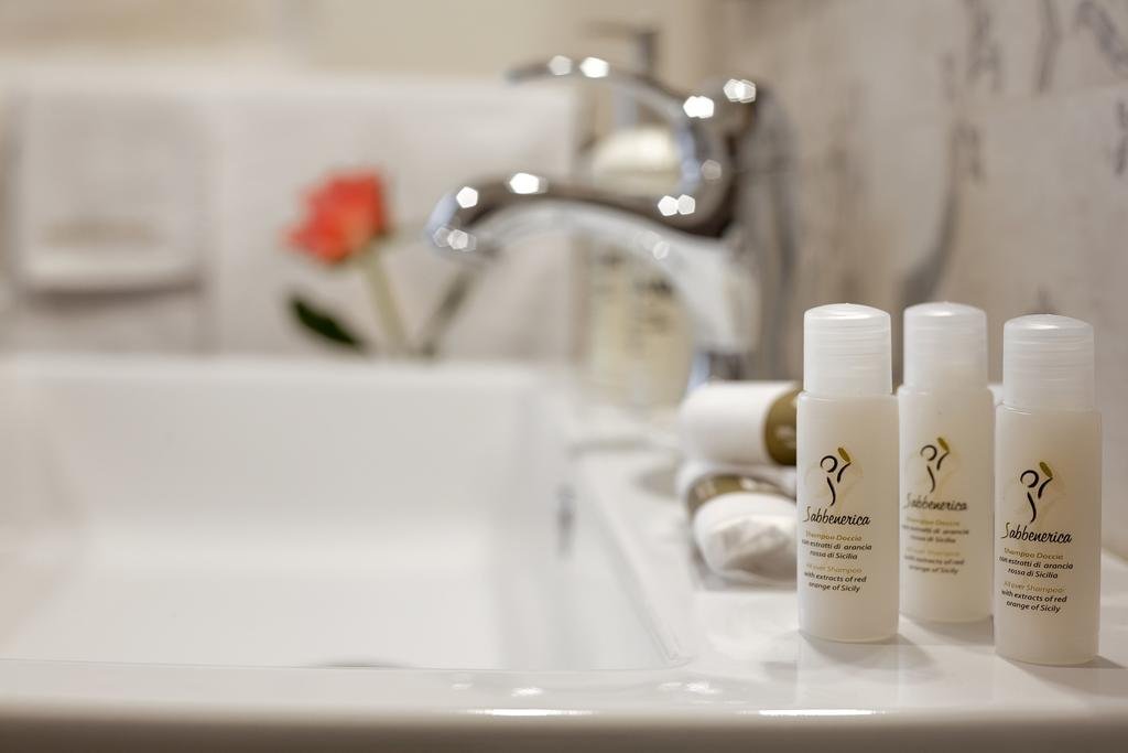 Фото Hotel Sabbinirica