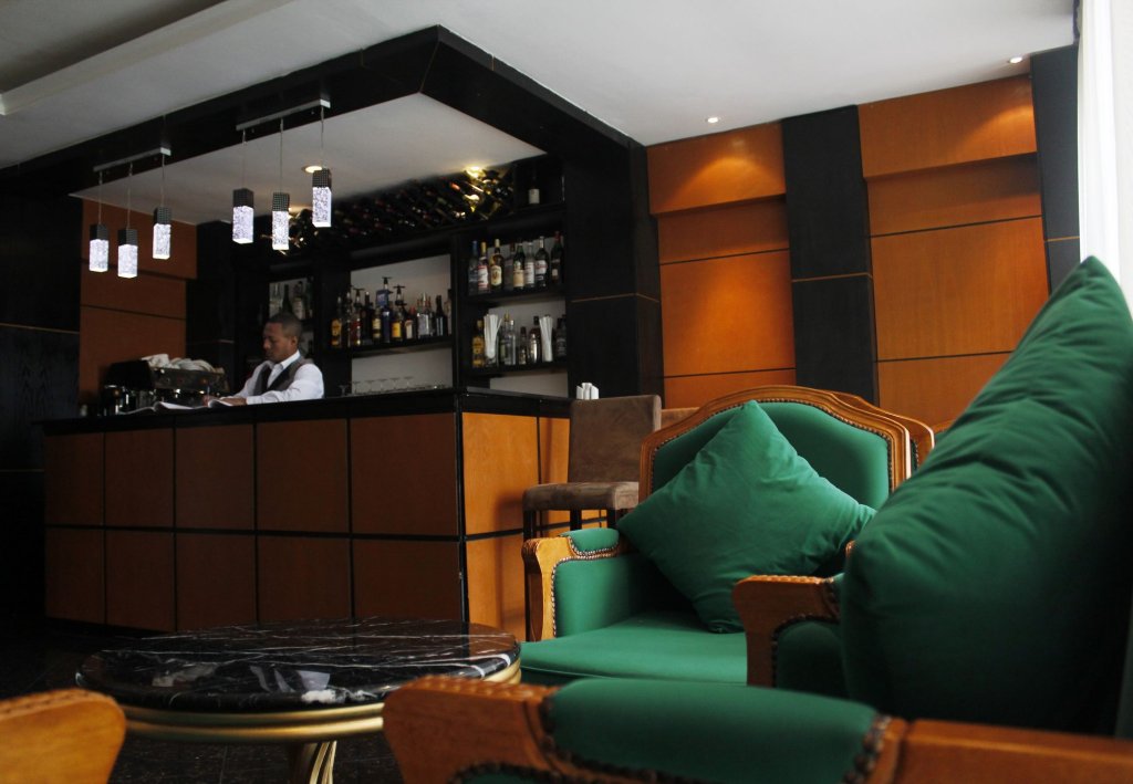 Фото Боле Амбассадор