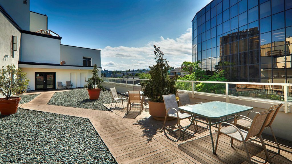 Фото Best Western Plus Dorchester Hotel