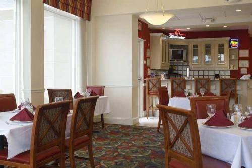 Фото Hilton Garden Inn Albuquerque/Journal Center