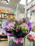 Flowers Деметра (Oktyabrya Avenue, 134/1), flowers and bouquets delivery