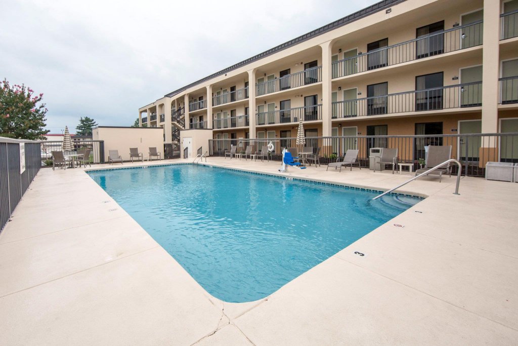 Фото Quality Inn Merchants Drive