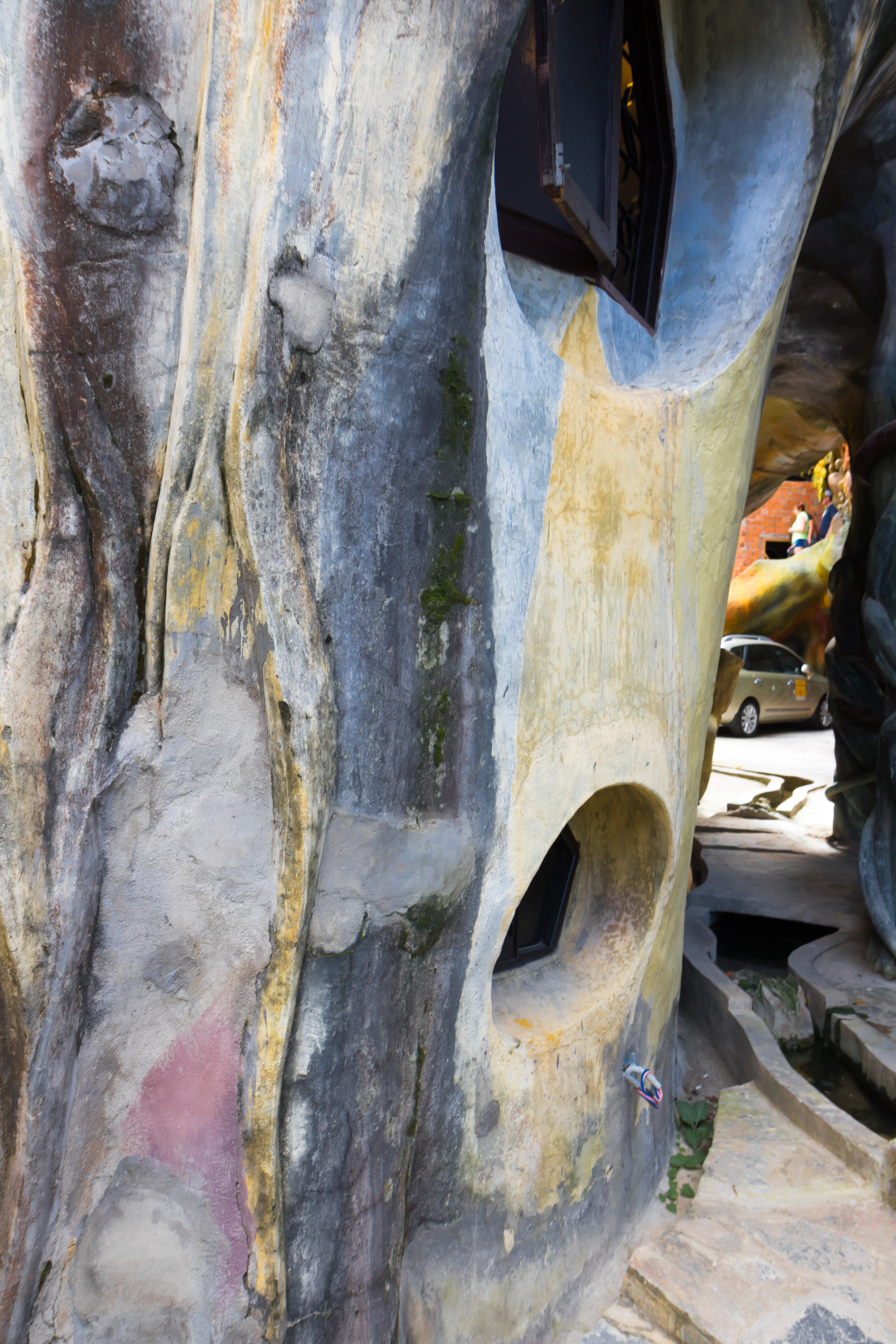 Фото Crazy House