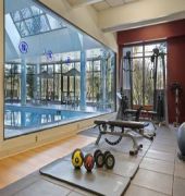 Фото Hilton East Brunswick Hotel & Executive Meeting Center