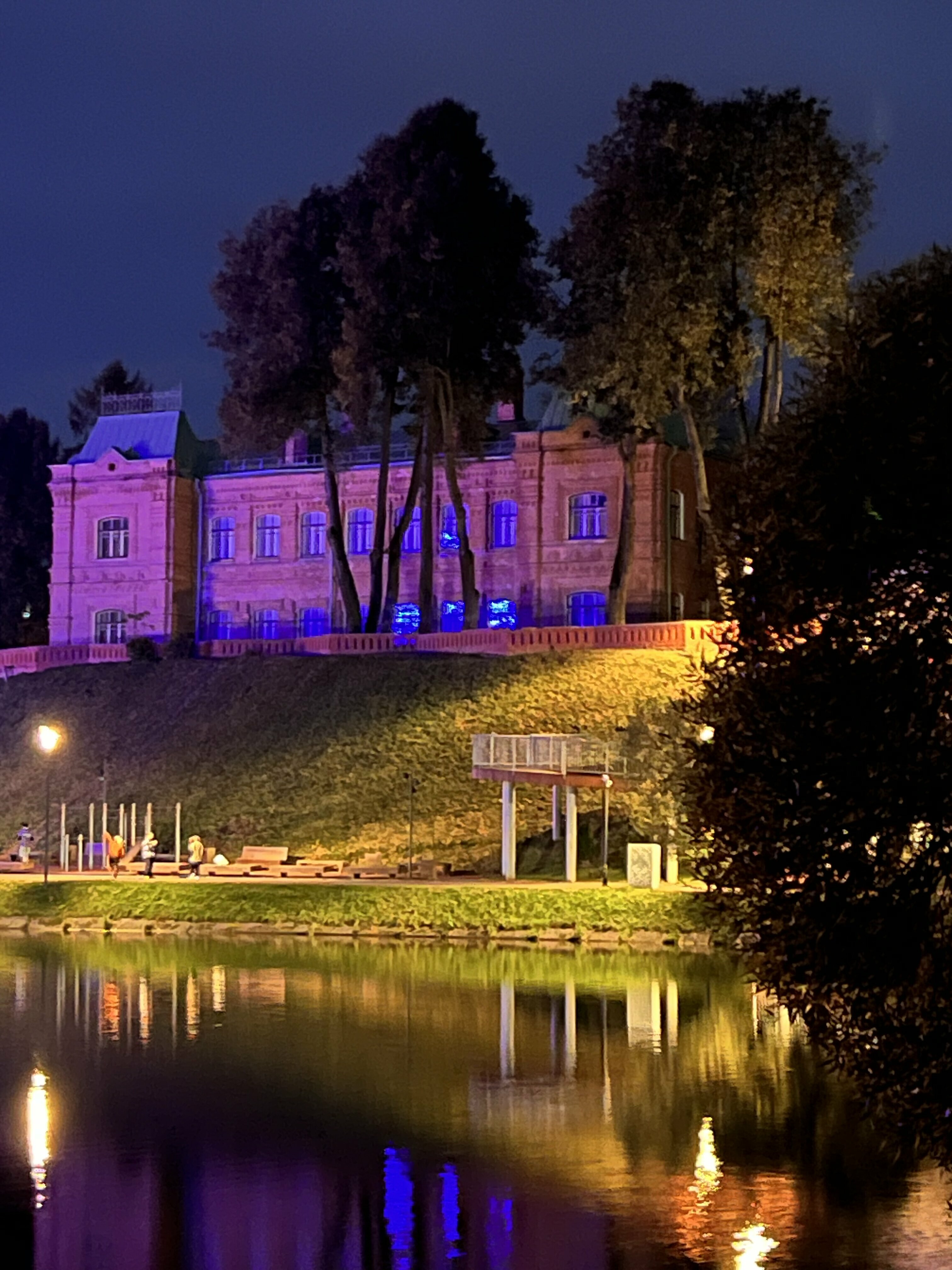 Фото Four Lions House