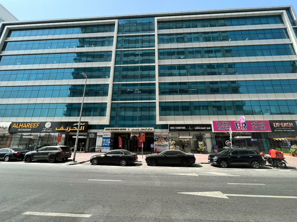 Car rental E M i Ride Rent A Car L. L. C, Dubai, photo