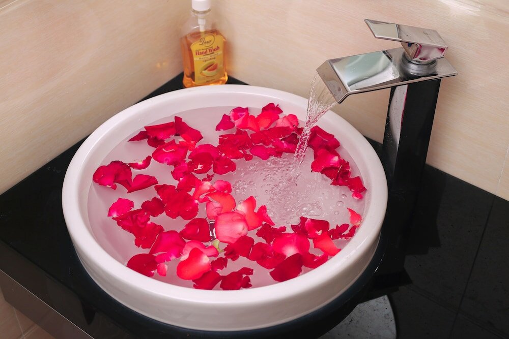 Фото H Plus Hotel Yangon