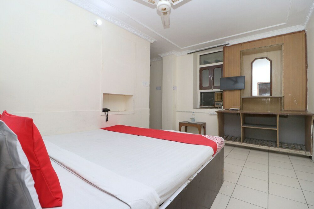 Фото Oyo 30274 Temple City Guest House