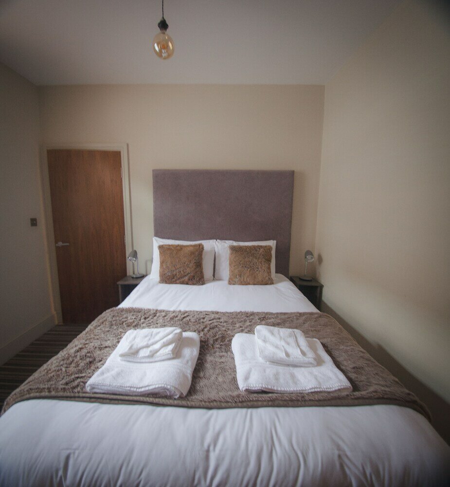 Фото 50 Bootham Crescent