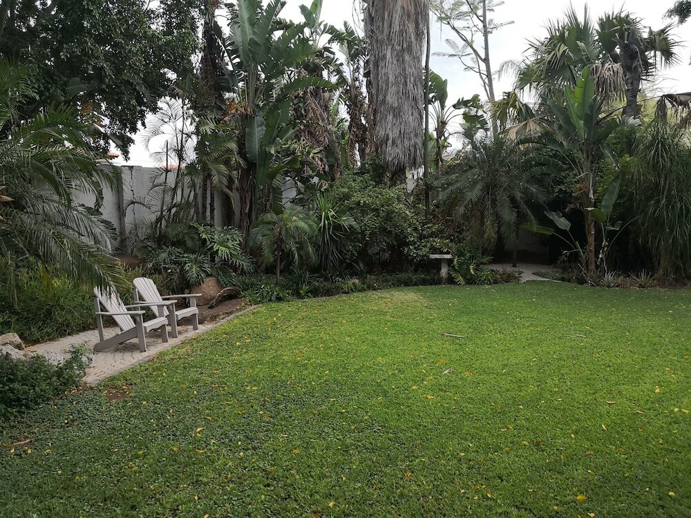 Фото The Embassy