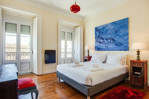 Гостиница Altido Fantastic 3br Apt w City Views & Workspace in Principe Real в Лиссабоне