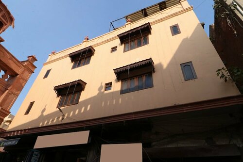 Гостиница Oyo 30100 Lucky Guest House в Амритсаре