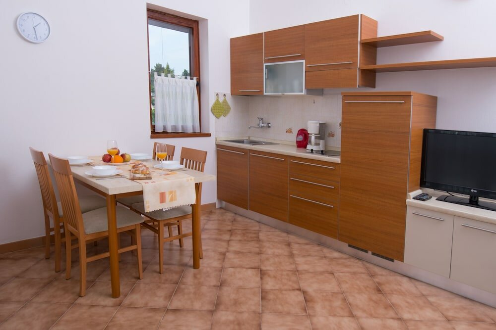 Фото Apartments Mira