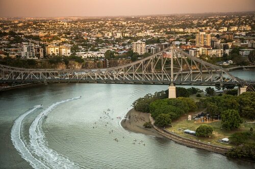 Гостиница Cbd African Charm, Story Bridge & River Views в Брисбене