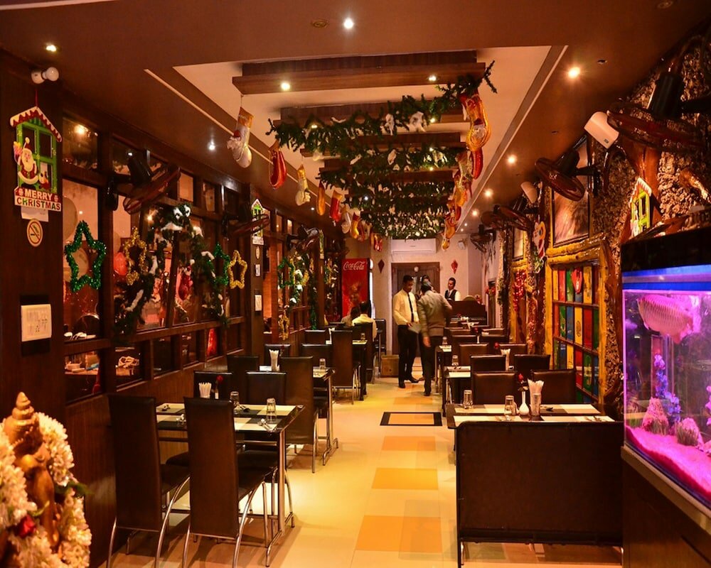 Фото отеля 1