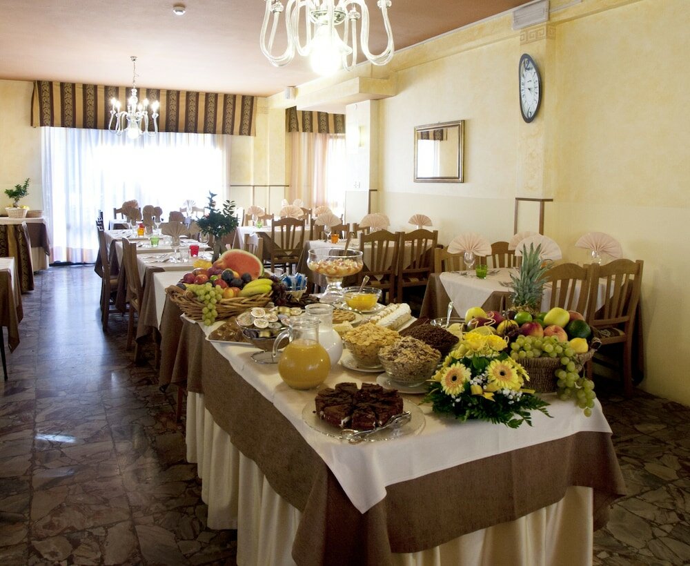 Фото Hotel Villa Bruna