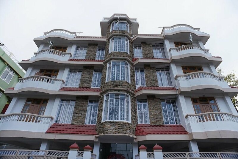Гостиница La Castle Residency в Шиллонге